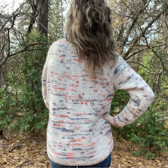 100% Wool Handknit Cardigan size medium in color Colorado - Picture 3 of 9